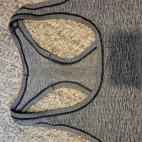 Lululemon swiftly tank top size 10 - Picture 2 of 6